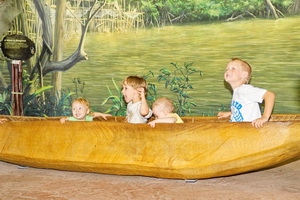 Trying to get 5 kids into a canoe for photos.  Fun at the Toronto zoo.