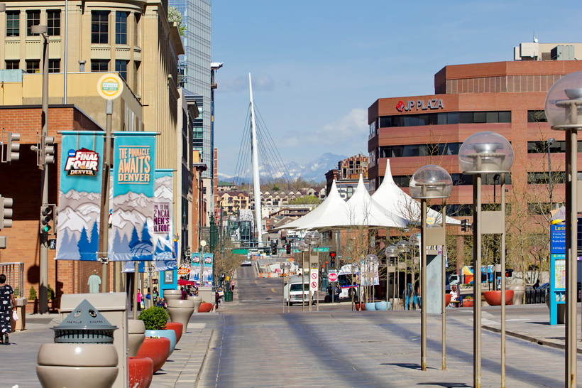 The 16th Street Mall, Denver Downtown, looking toward the mountains.